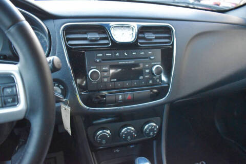 2012 Chrysler 200 Touring