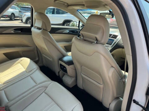 2017 Lincoln MKZ Premiere