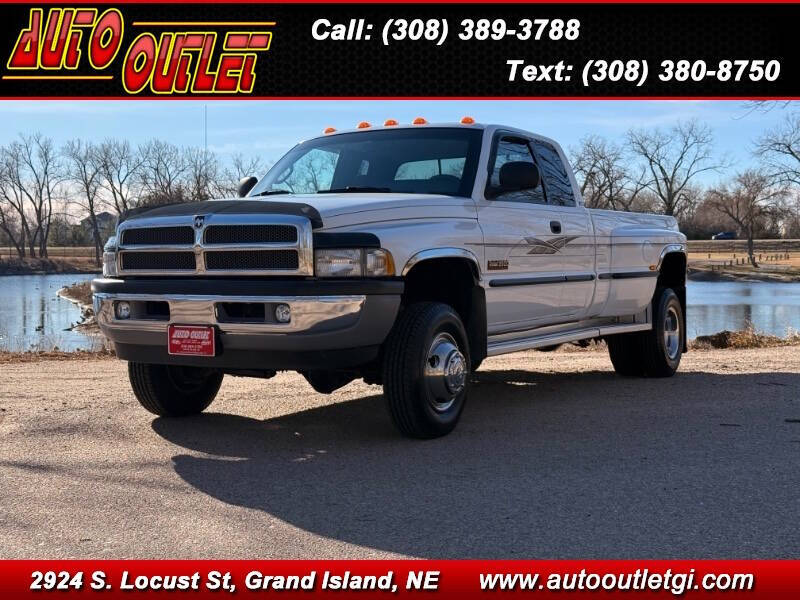 1999 Dodge Ram Pickup ST's photo
