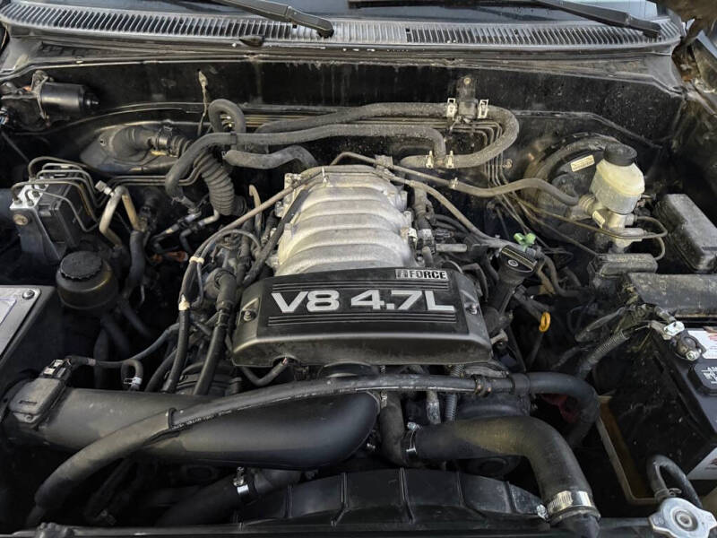 2003 Toyota Sequoia SR5