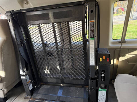 2014 Ford E-Series E-350 SD XLT