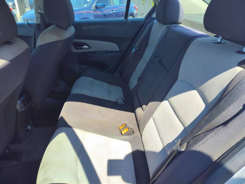 2014 Chevrolet Cruze LS Auto