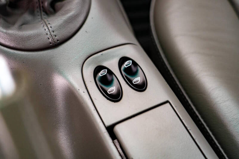 2003 Porsche 911 Carrera