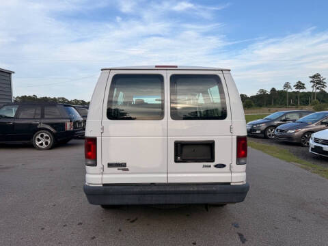 2011 Ford E-Series E-150 XL