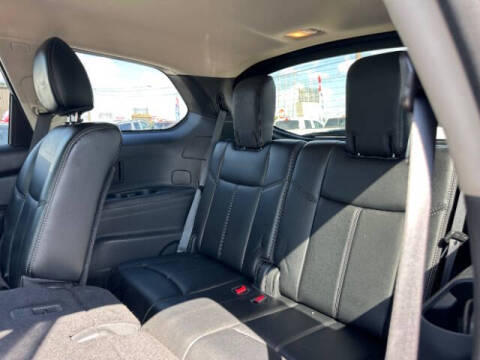 2015 Nissan Pathfinder SL