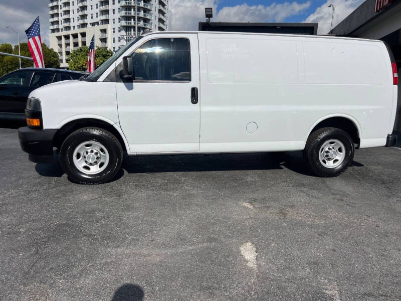 2021 Chevrolet Express 2500