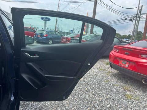 2015 Mazda MAZDA3 i Sport