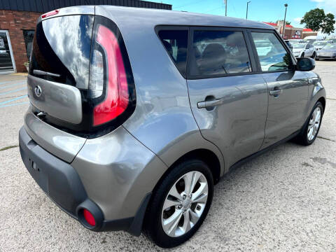 2015 Kia Soul +