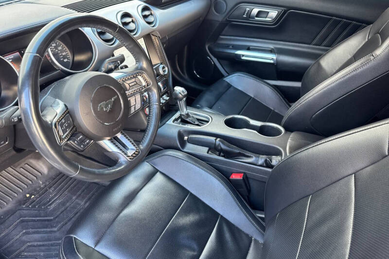 2021 Ford Mustang EcoBoost Premium