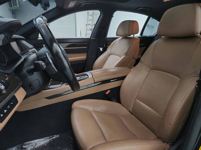 2014 BMW 7 Series 740i