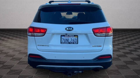 2017 Kia Sorento EX