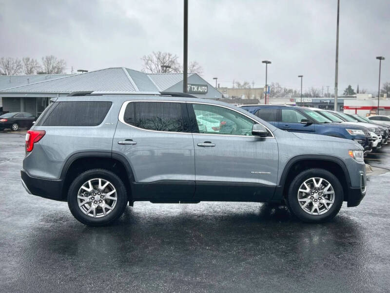 2022 GMC Acadia SLT