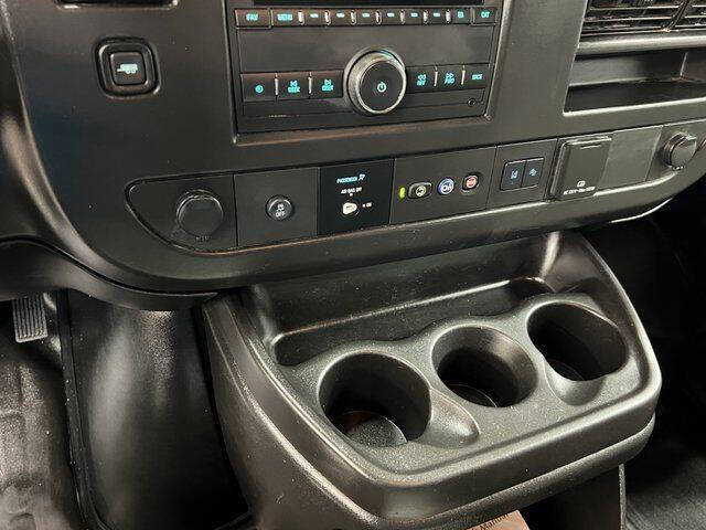 2021 Chevrolet Express 2500