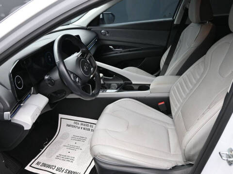 2022 Hyundai Elantra