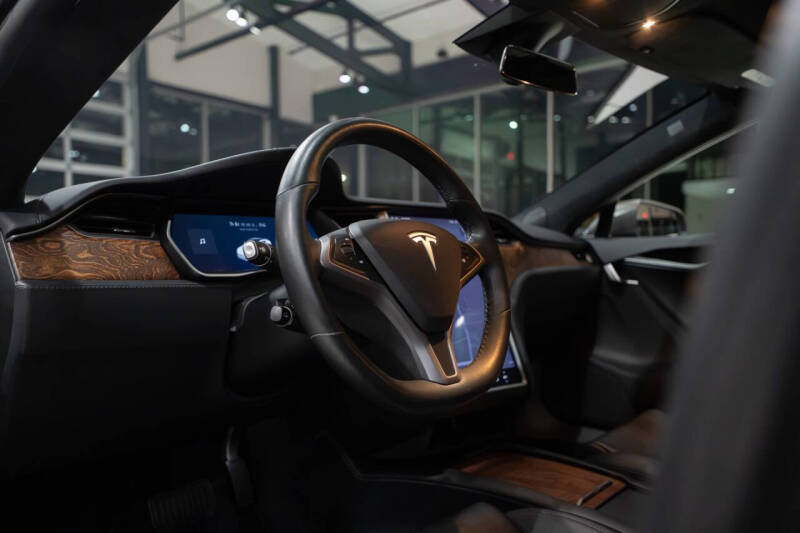 2021 Tesla Model S Long Range Plus