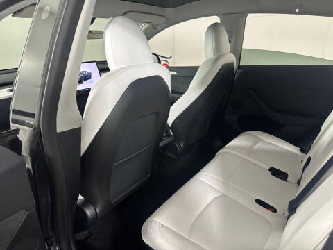 2025 Tesla Model Y Long Range