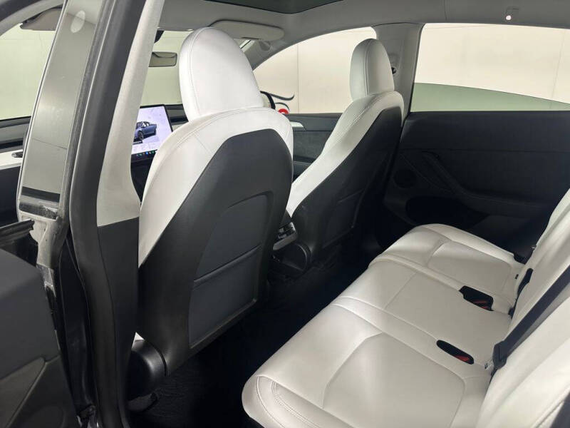 2025 Tesla Model Y Long Range