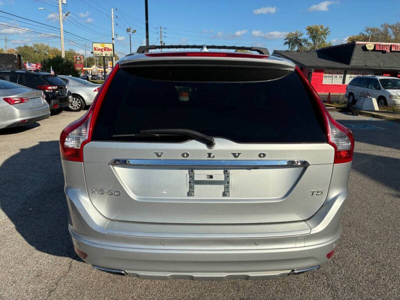 2016 Volvo XC60 T5 Drive-E Premier