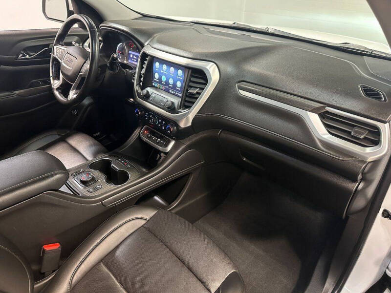 2021 GMC Acadia SLT