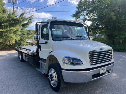 2022 Freightliner M2 106