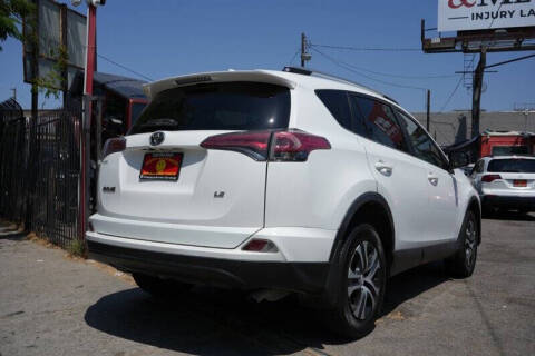 2018 Toyota RAV4 LE