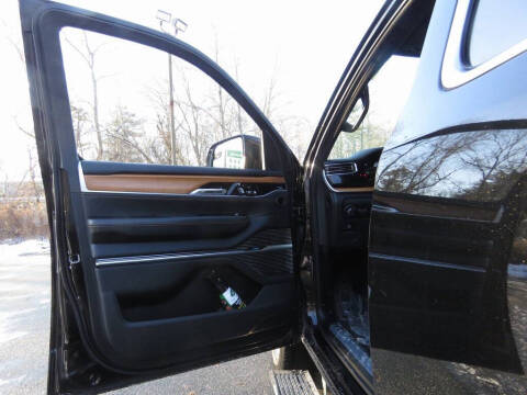 2022 Jeep Grand Wagoneer Series III