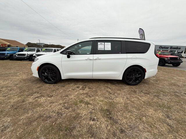 2025 Chrysler Pacifica Limited