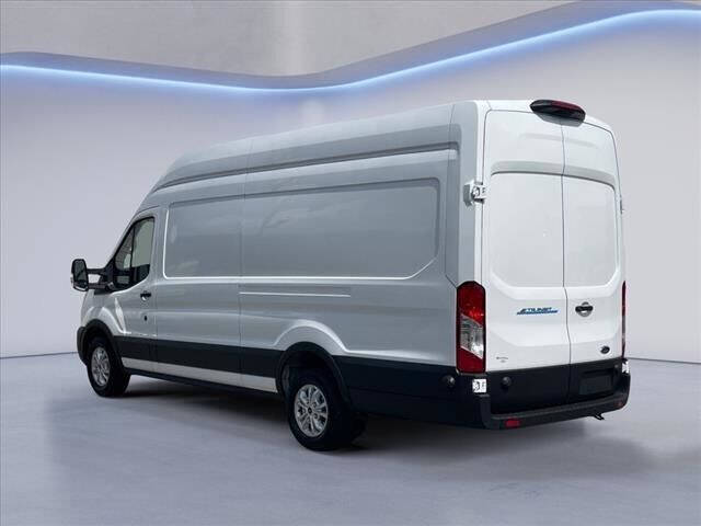 2023 Ford E-Transit 350