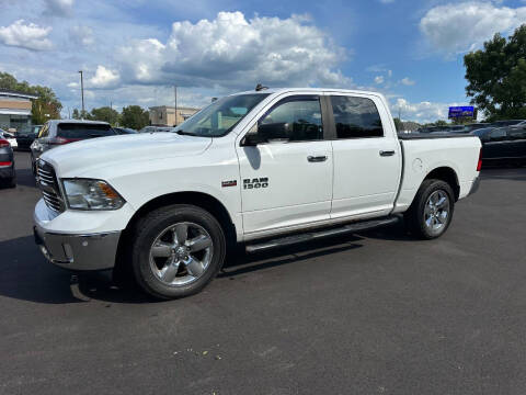 2016 RAM 1500 SLT