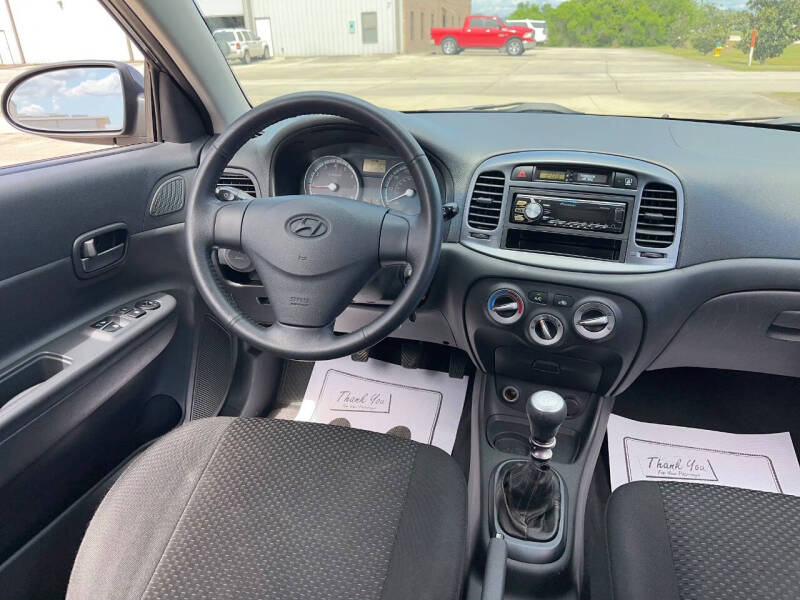 2009 Hyundai Accent SE