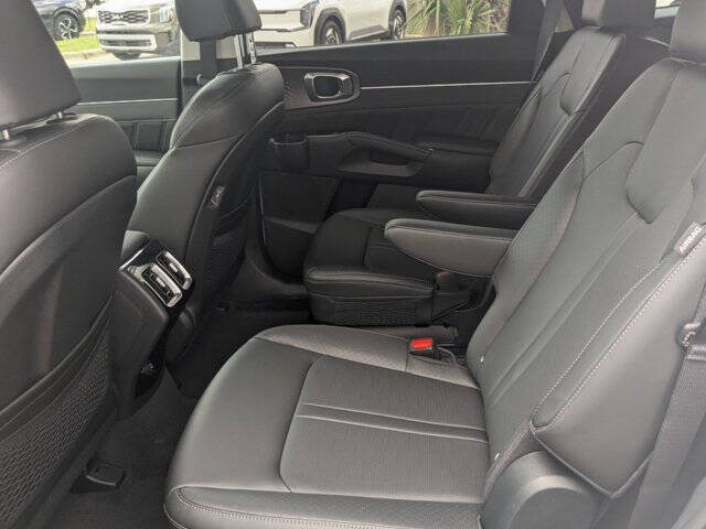 2025 Kia Sorento SX