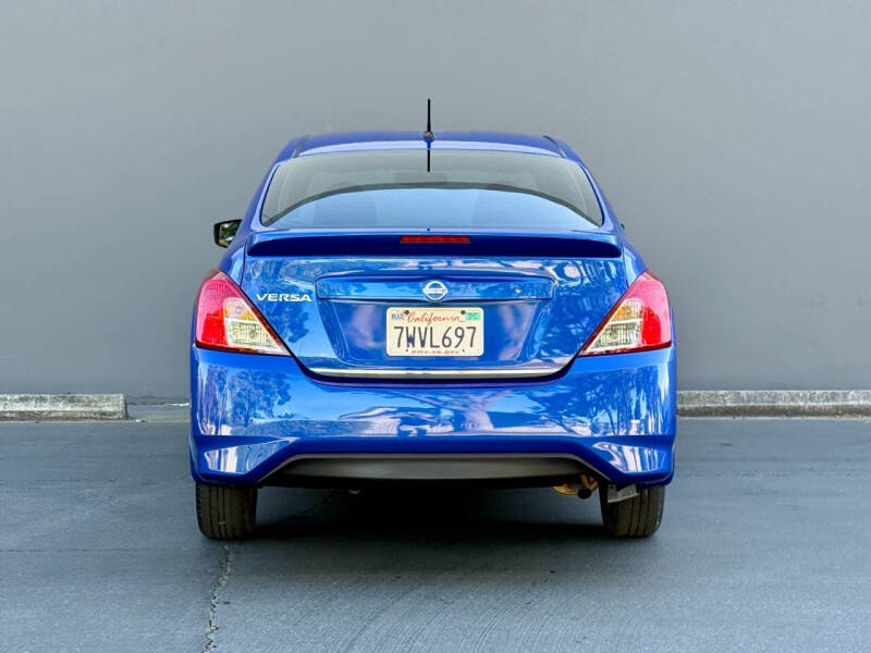 2017 Nissan Versa 1.6 S Plus