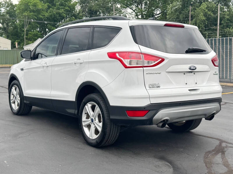 2016 Ford Escape SE