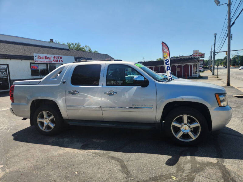2013 Chevrolet Avalanche LTZ Black Diamond