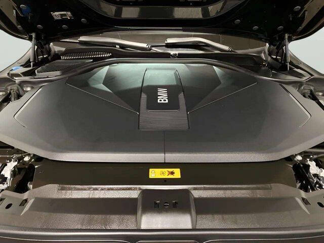 2025 BMW i5 eDrive40