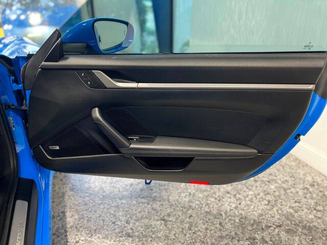 2022 Porsche 911 Carrera