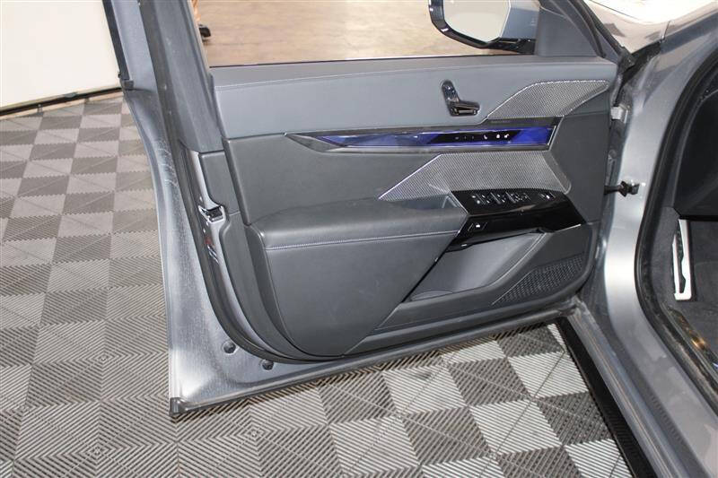 2024 BMW 7 Series 740i