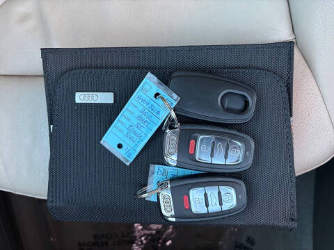 2011 Audi Q5 3.2 quattro Premium Plus