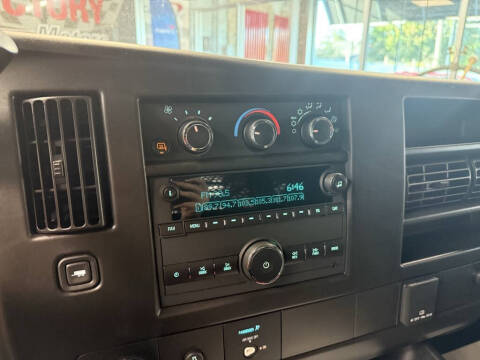 2023 GMC Savana 2500