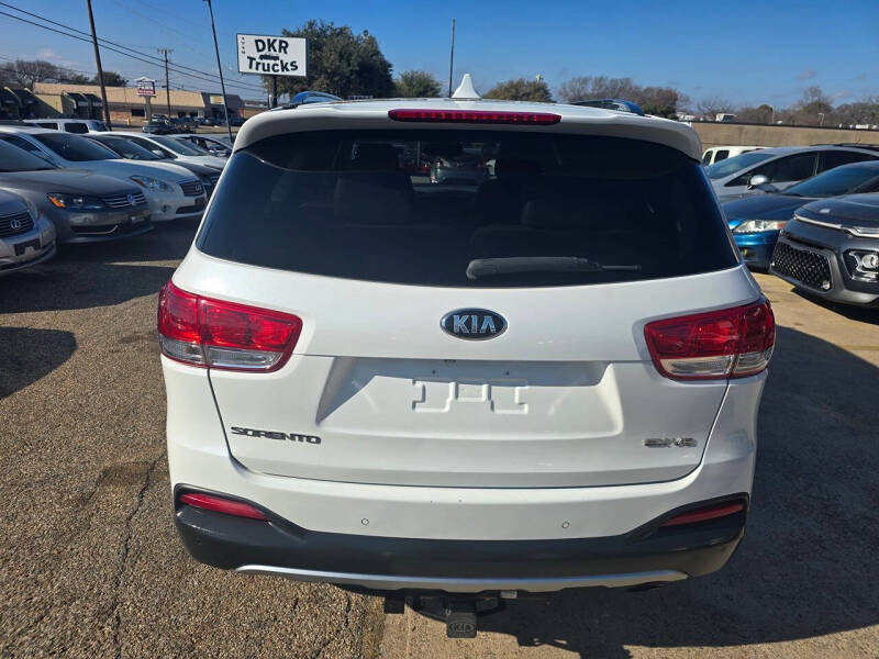 2016 Kia Sorento EX V6