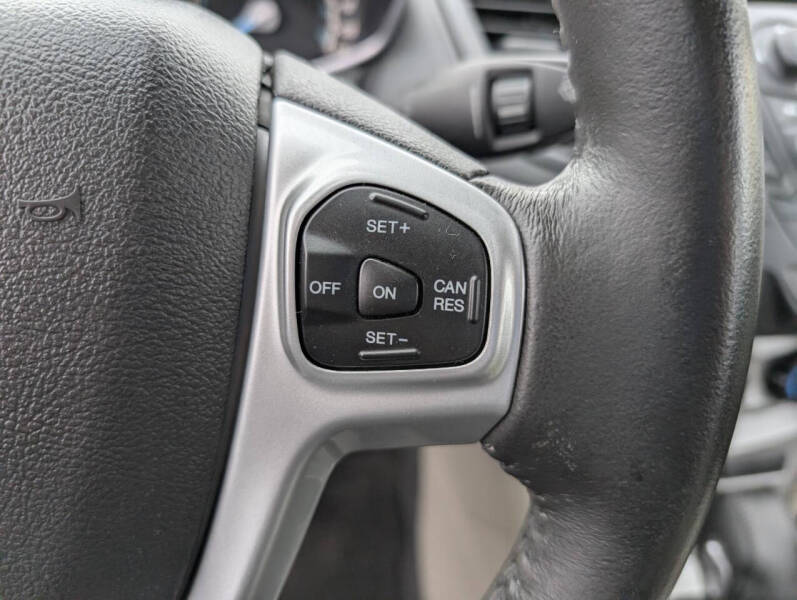 2015 Ford Fiesta SE
