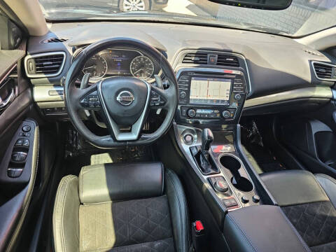2017 Nissan Maxima