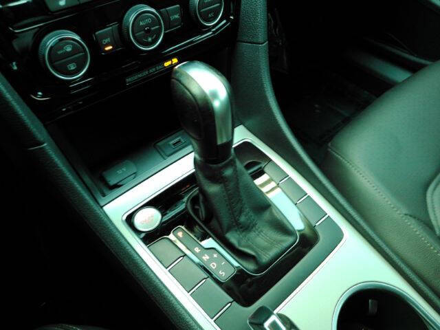 2022 Volkswagen Passat SE