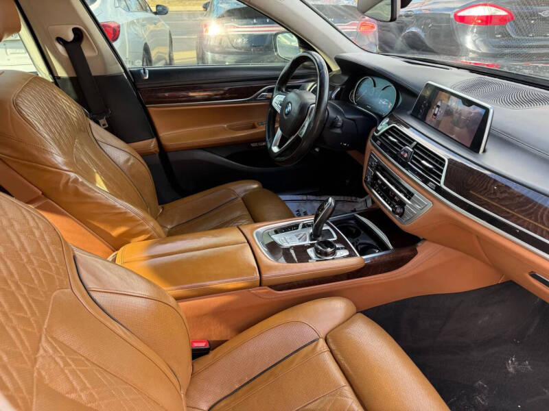 2016 BMW 7 Series 750i xDrive