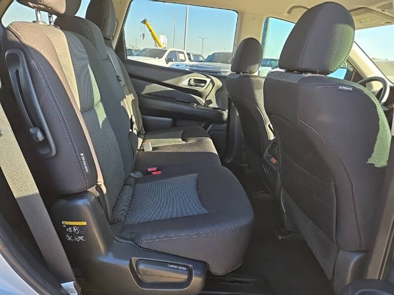 2019 Nissan Pathfinder S