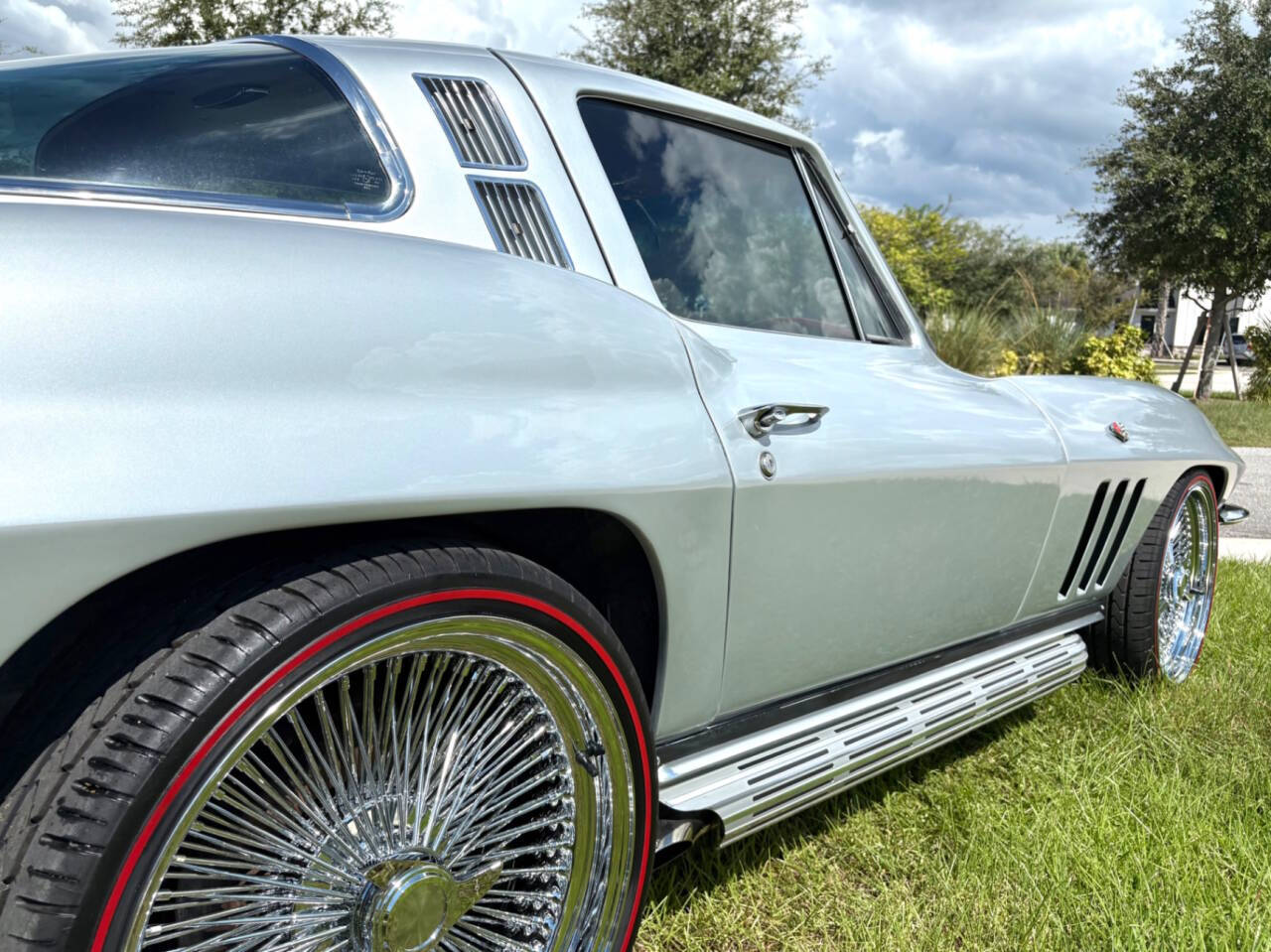 1965 Chevrolet Corvette 20