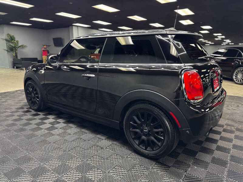 2018 MINI Hardtop 2 Door Cooper