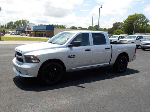2018 RAM 1500 for sale at Young's Motor Company Inc. in Benson NC