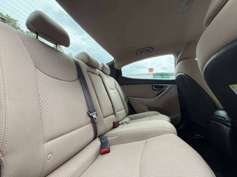 2014 Hyundai Elantra SE