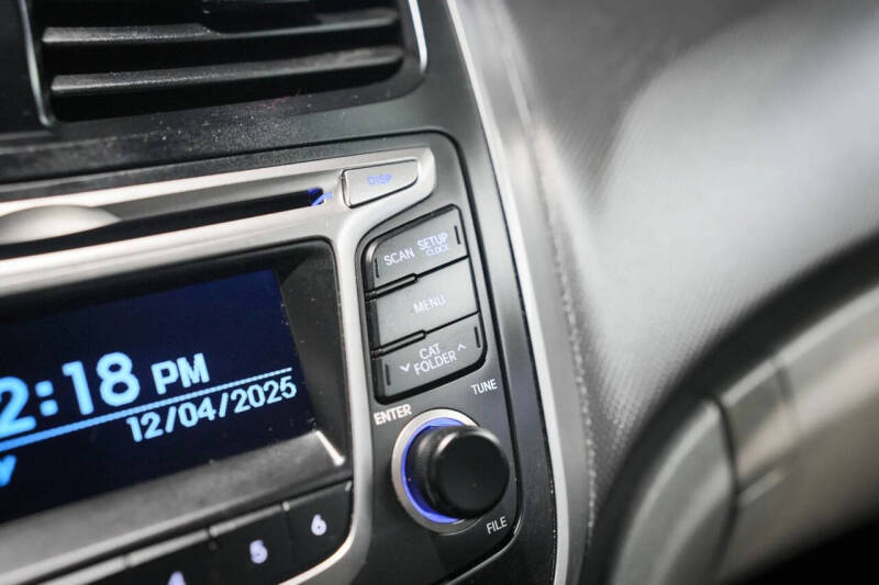 2015 Hyundai Accent GLS